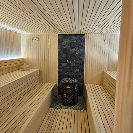 Apartment Vab & Spa, Hill, *