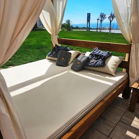 Vab & Spa, Hill, Apartment *